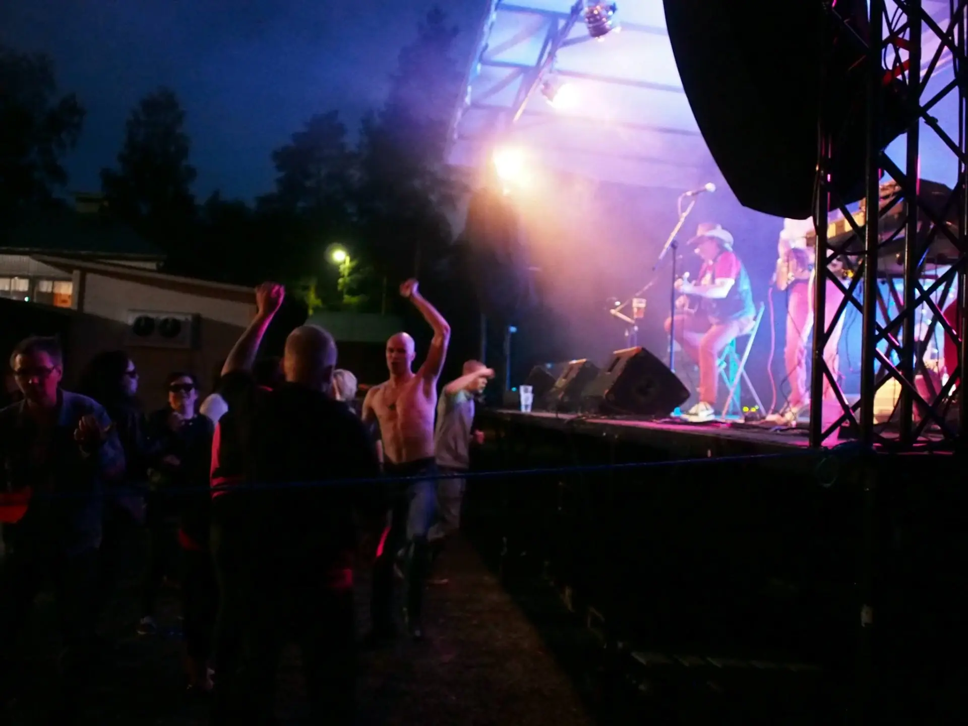 Irwinin Lapset hero kuva